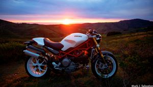 Preview wallpaper motorcycle, ducati, sunlight, sunset