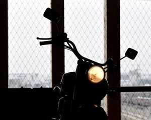 Preview wallpaper motorcycle, front view, headlight, light