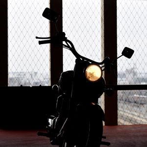 Preview wallpaper motorcycle, front view, headlight, light