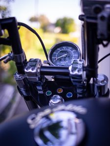 Preview wallpaper motorcycle, handle bar, speedometer, blur