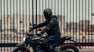 Preview wallpaper motorcycle, helmet, motorcyclist, side view