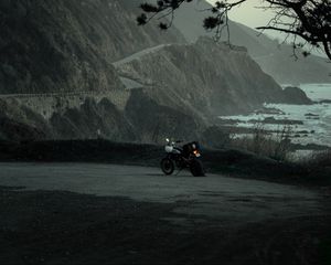 Preview wallpaper motorcycle, moped, bike, road, coast