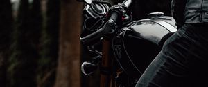 Preview wallpaper motorcycle, motor, motorcyclist, leg