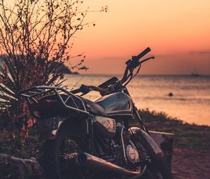 Preview wallpaper motorcycle, motor, rear view, sunset