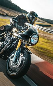 Preview wallpaper motorcycle, motorcyclist, bike, track, road, speed