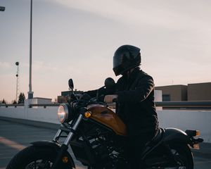 Preview wallpaper motorcycle, motorcyclist, bike, helmet, wheels
