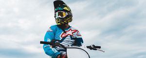 Preview wallpaper motorcycle, motorcyclist, bike, helmet, sand