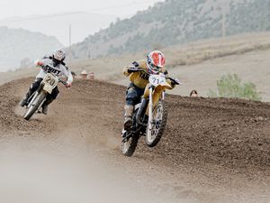 Preview wallpaper motorcycle, motorcyclist, bike, dust, race