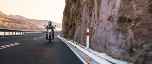 Preview wallpaper motorcycle, motorcyclist, bike, road, speed