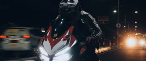 Preview wallpaper motorcycle, motorcyclist, bike, road, night, speed