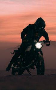 Preview wallpaper motorcycle, motorcyclist, bike, moto, dusk