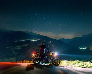 Preview wallpaper motorcycle, motorcyclist, bike, night, view