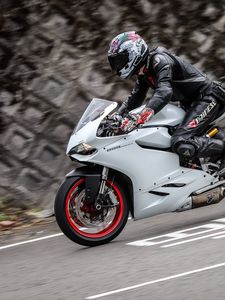 Preview wallpaper motorcycle, motorcyclist, bike, white, speed