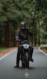 Preview wallpaper motorcycle, motorcyclist, equipment, helmet, road