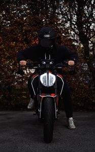 Preview wallpaper motorcycle, motorcyclist, helmet, bike, black
