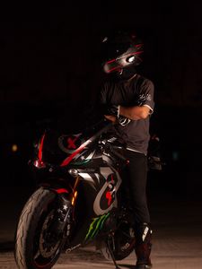 Preview wallpaper motorcycle, motorcyclist, helmet, darkness