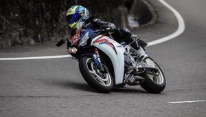 Preview wallpaper motorcycle, motorcyclist, helmet, racing, speed