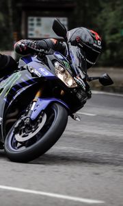 Preview wallpaper motorcycle, motorcyclist, helmet, motorcycle racing, speed, tilt