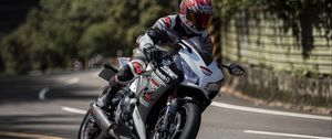 Preview wallpaper motorcycle, motorcyclist, helmet, motorcycle racing