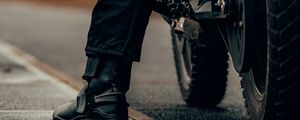 Preview wallpaper motorcycle, motorcyclist, leg, bike, black