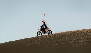 Preview wallpaper motorcycle, motorcyclist, rally, sand, desert
