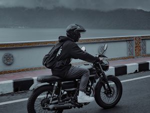 Preview wallpaper motorcycle, motorcyclist, road, speed