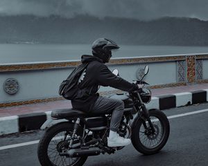 Preview wallpaper motorcycle, motorcyclist, road, speed
