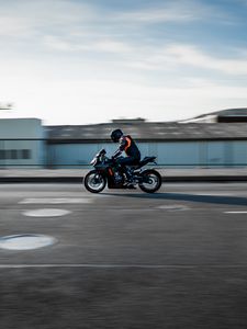Preview wallpaper motorcycle, motorcyclist, speed, road