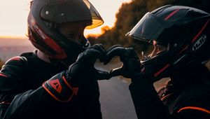 Preview wallpaper motorcycle, motorcyclists, love, helmet, equipment
