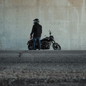 Preview wallpaper motorcycle, motorcyclists, side view, helmet