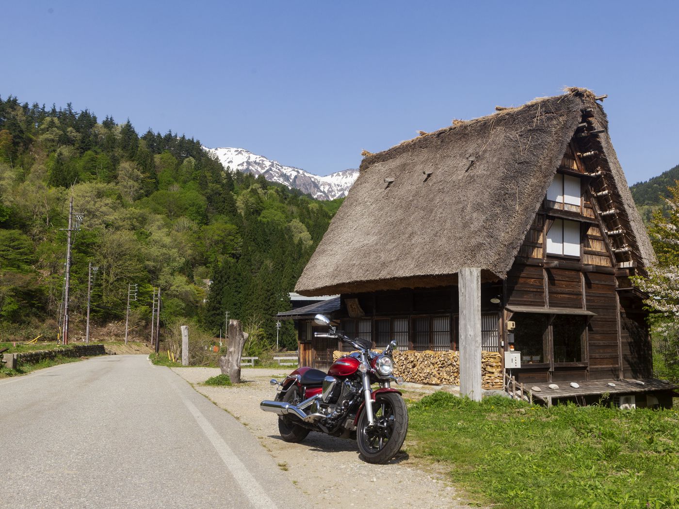 1400x1050 Wallpaper motorcycle, red, house, trees, mountain
