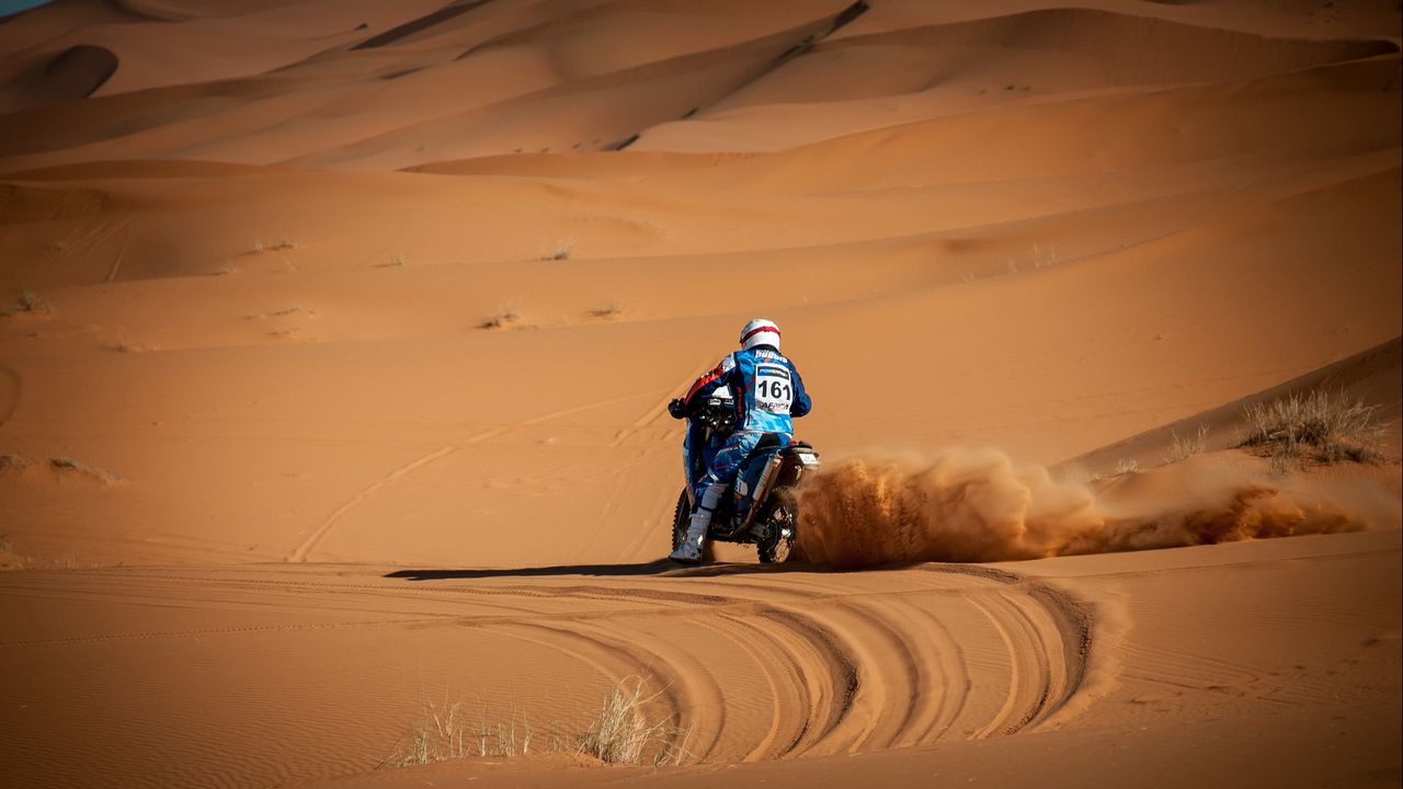 Wallpaper motorcycle, sand, desert, dust