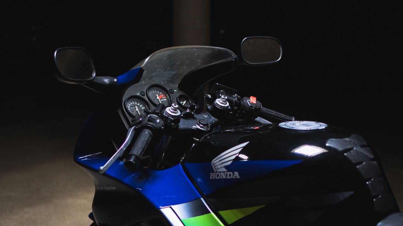 Wallpaper motorcycle, seat, steering wheel, speedometer