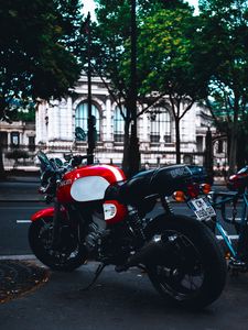 Preview wallpaper motorcycle, side view, red, street