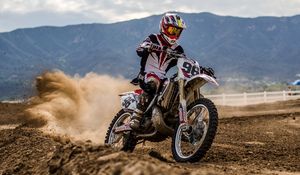 Preview wallpaper motorcycle, sports, race, dust