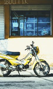 Preview wallpaper motorcycle, street, yellow