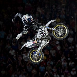 Preview wallpaper motorcycle, stunt, jump