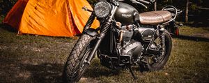 Preview wallpaper motorcycle, tent, grass