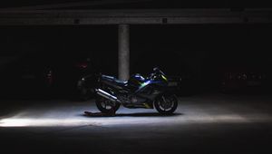 Preview wallpaper motorcycle, wheels, dark