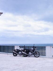 Preview wallpaper motorcycles, bikes, black, embankment
