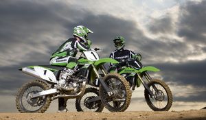 Preview wallpaper motorcycles, racers, clouds, form, kawasaki