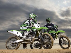 Preview wallpaper motorcycles, racers, clouds, form, kawasaki