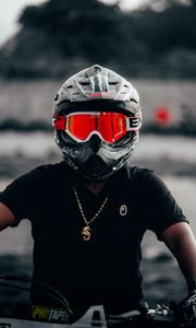 Preview wallpaper motorcyclist, helmet, glasses, red