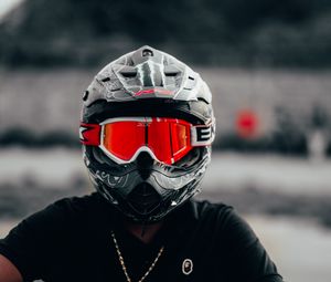 Preview wallpaper motorcyclist, helmet, glasses, red