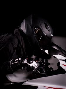 Preview wallpaper motorcyclist, helmet, motorcycle, bike, biker