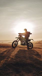 Preview wallpaper motorcyclist, motorcycle, dawn, indonesia