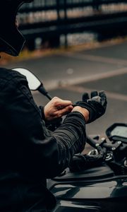 Preview wallpaper motorcyclist, motorcycle, helmet, gloves