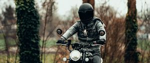 Preview wallpaper motorcyclist, motorcycle, helmet, road, headlamp