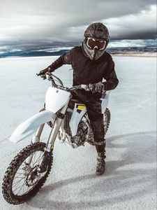 Preview wallpaper motorcyclist, motorcycle, helmet, snow