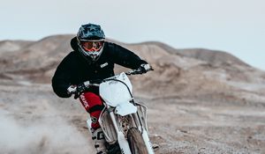 Preview wallpaper motorcyclist, racing, motorcycling, helmet